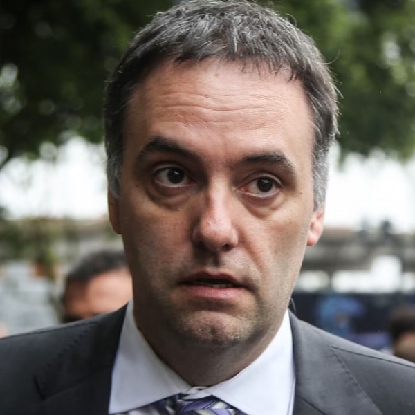 La Justicia analiza gastos de Adorni por 139 millones de pesos con tarjetas durante su paso por el Gobierno